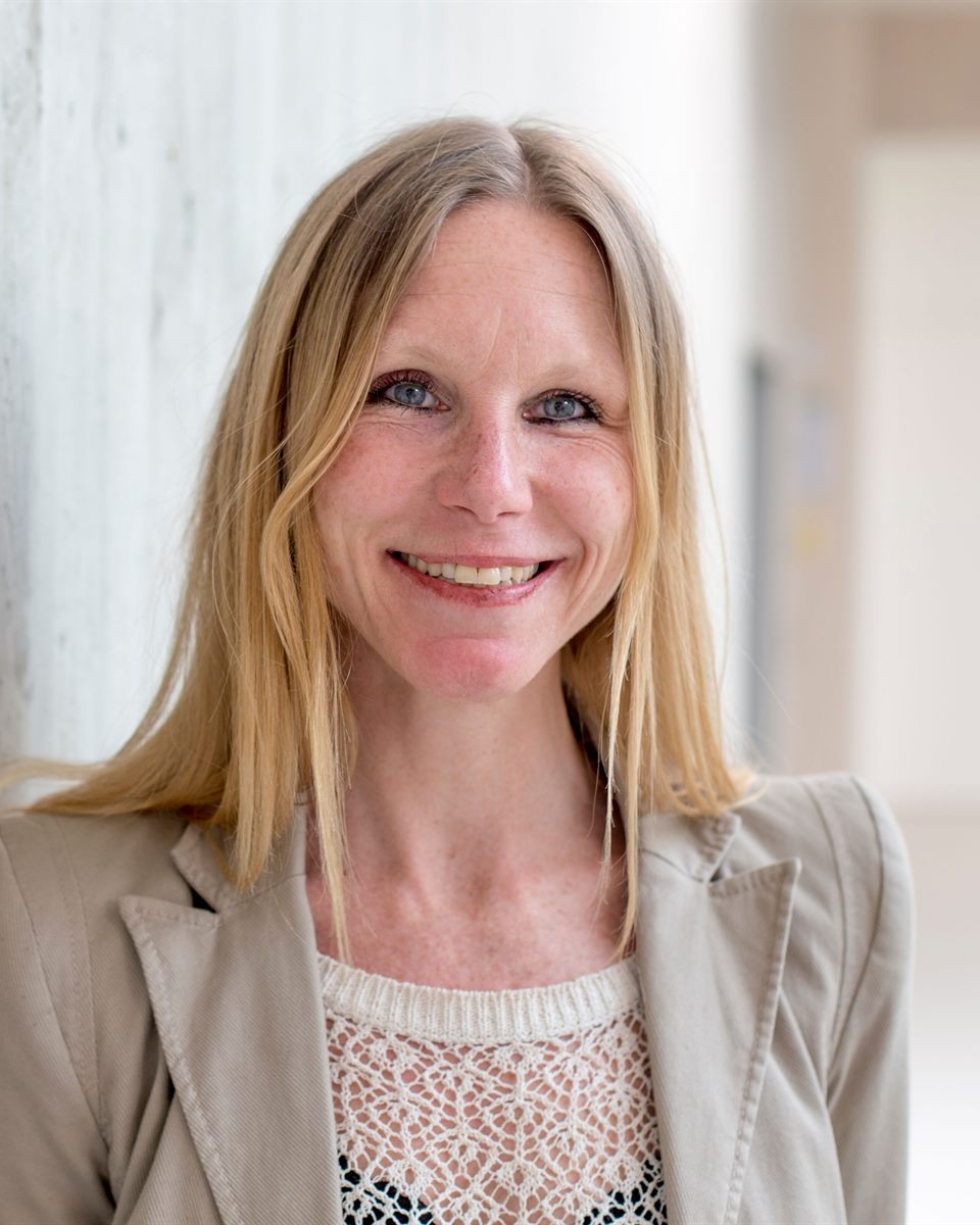 Porträt von Prof. Dr. Jana Heimel
